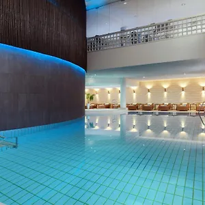 Le Meridien Hotel