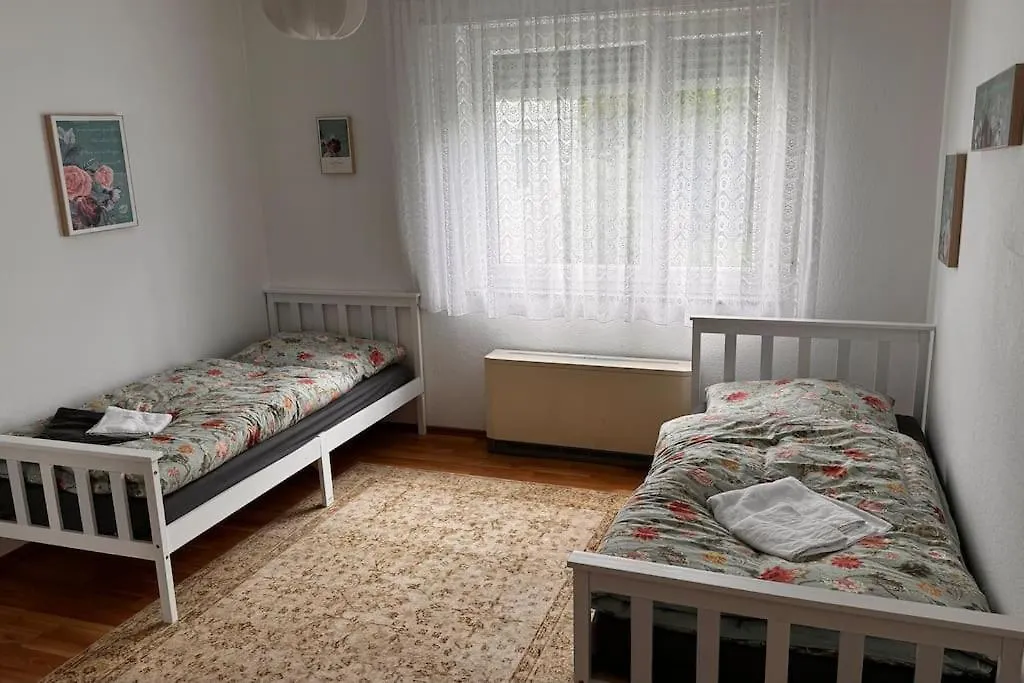 Apartment Gartenwohnung S-Vahingen Us Barraks Stuttgart